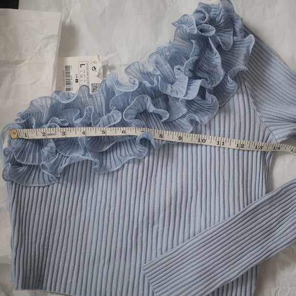 NWT One Shoulder Blue Crop Top. - Picture 11 of 13